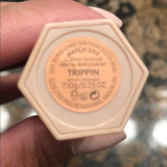 Fenty Beauty Trippin match sticks highlighter - Picture 3 of 3